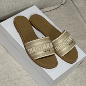 Christian Dior Dway Klapki rozmiar 37