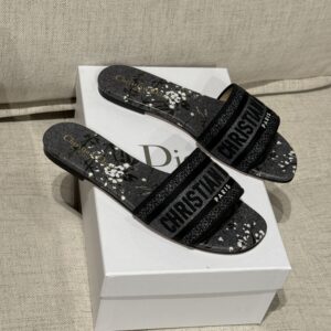 Dior Dway Klapki rozmiar 38