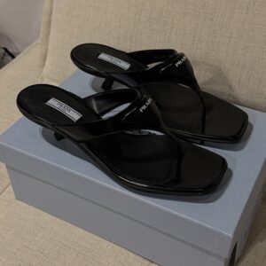 Klapki Prada 40
