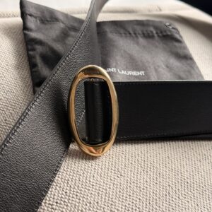 Saint Laurent MUST HAVE