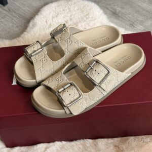 Gucci Klapki Suede Beige