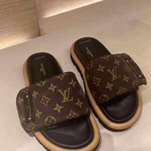 Louis Vuitton Klapki Pillow